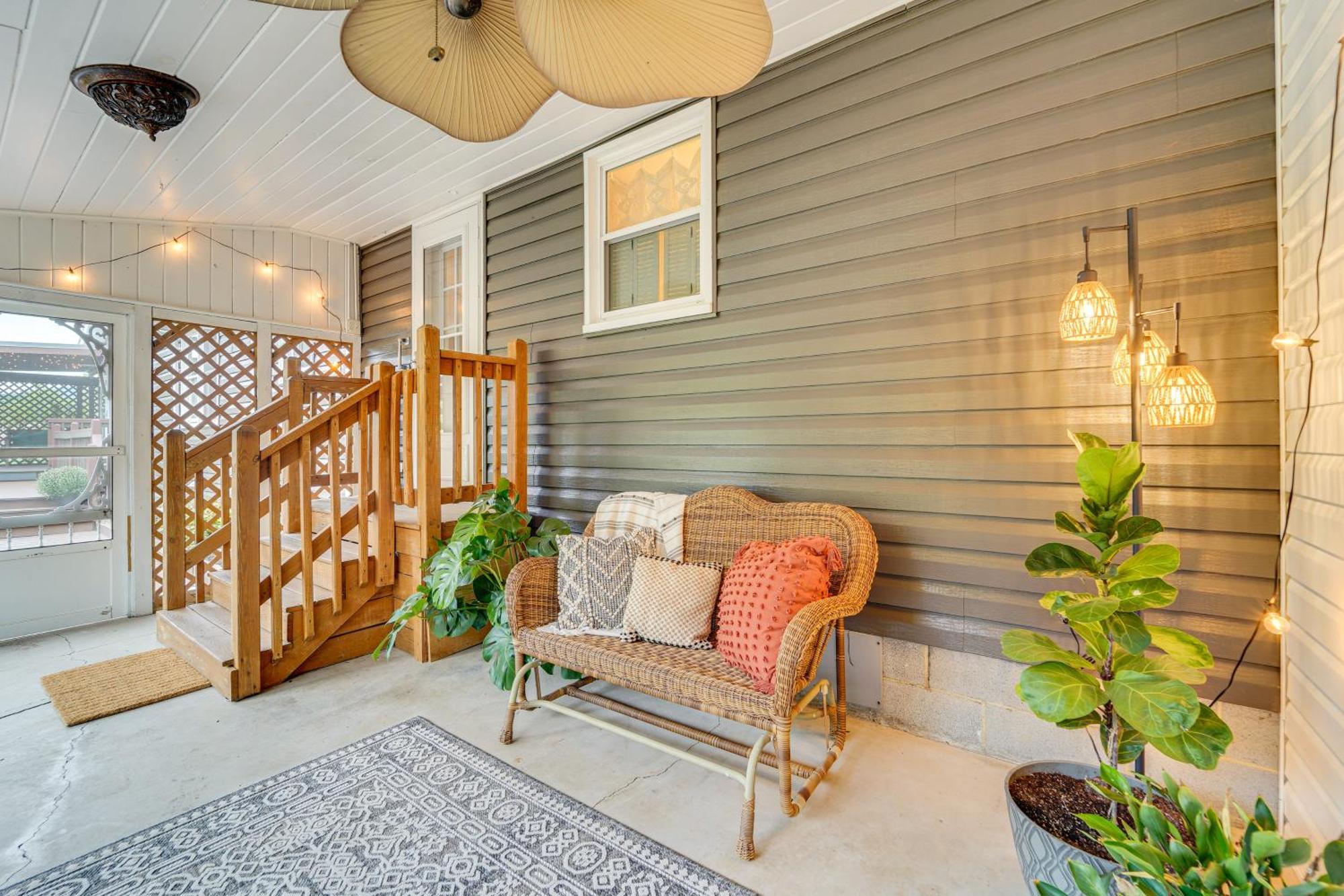 Mtn-view Escape With Large Yard In Duncansville!