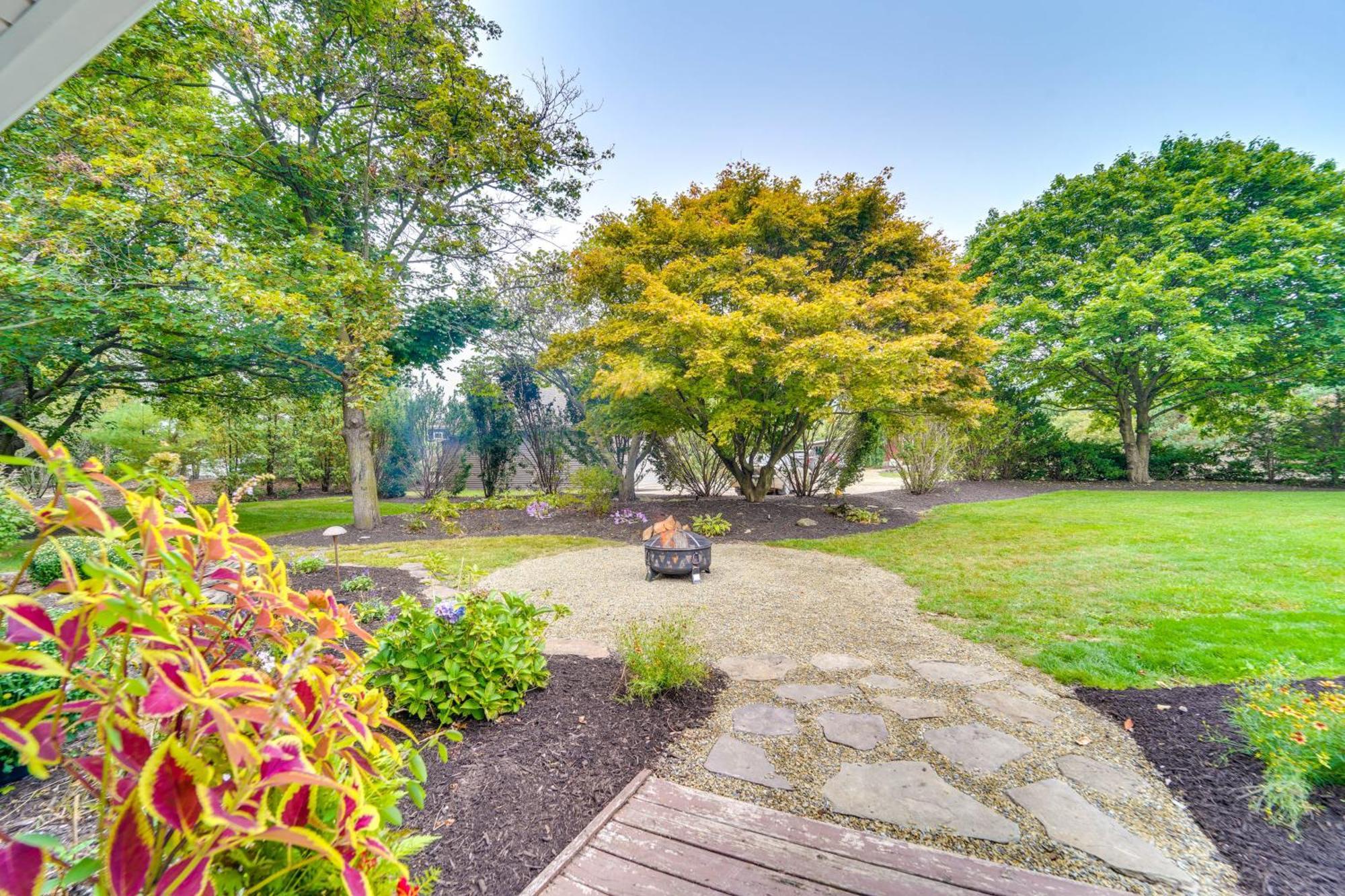 Mtn-view Escape With Large Yard In Duncansville! Duncansville